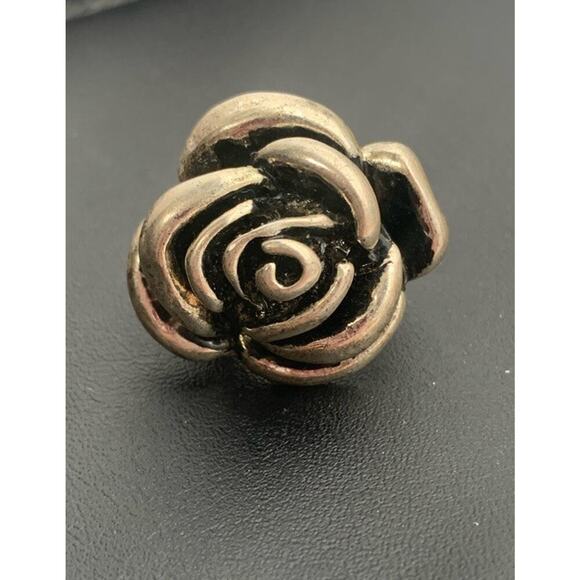 Large Statement Rose Blossom Silvertone Statement Ring Size 7 Whimsygoth - Picture 1 of 4